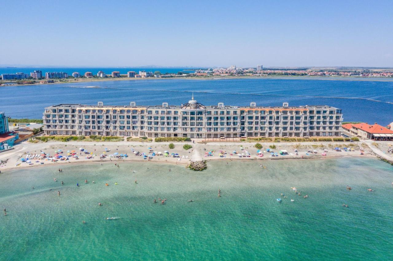 Gardenia Beach Palace Aparthotel 포마리 외부 사진