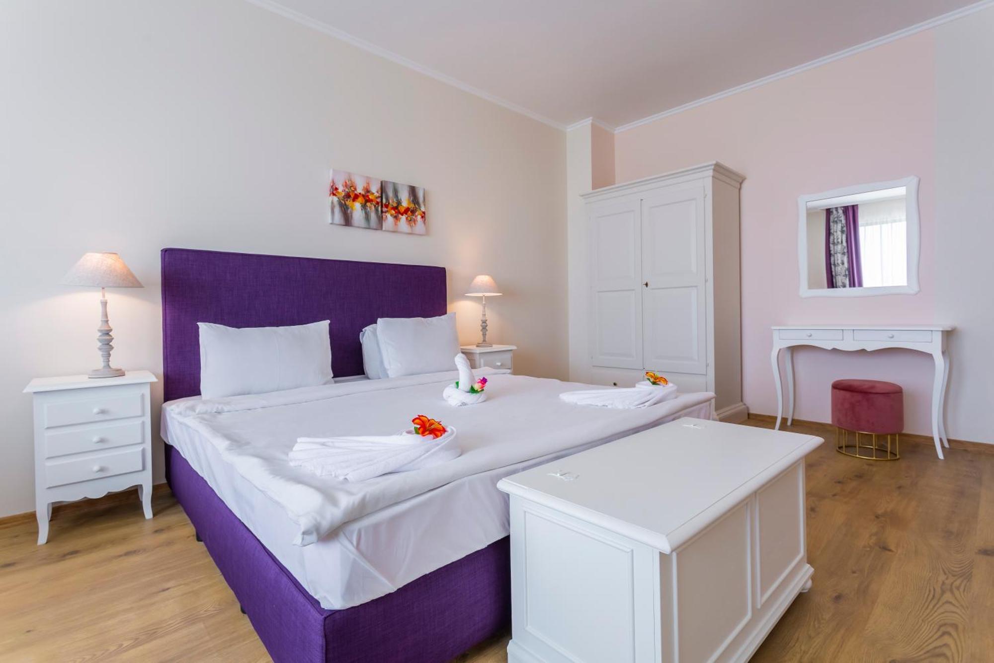 Gardenia Beach Palace Aparthotel 포마리 외부 사진