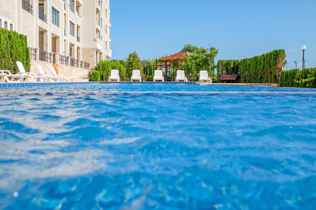 Gardenia Beach Palace Aparthotel 포마리 외부 사진