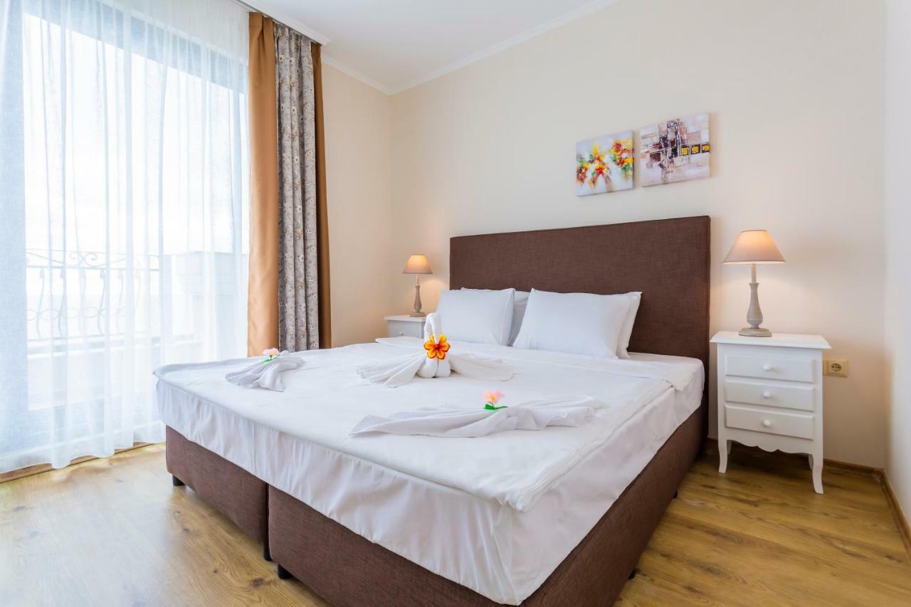 Gardenia Beach Palace Aparthotel 포마리 외부 사진